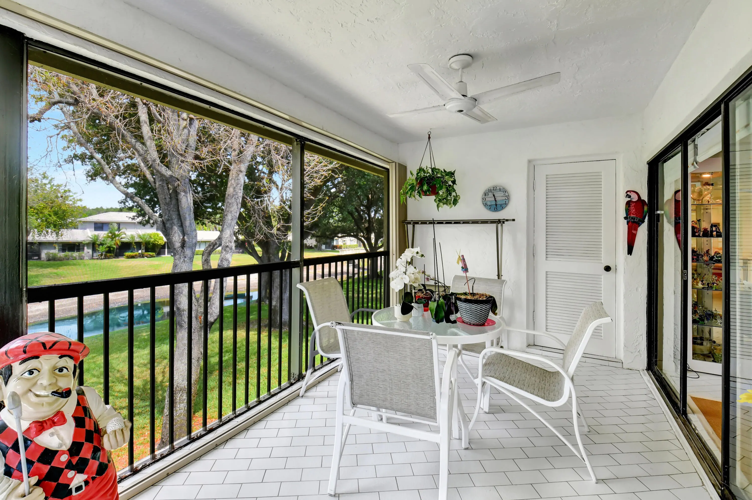 15 Stratford Drive, #B