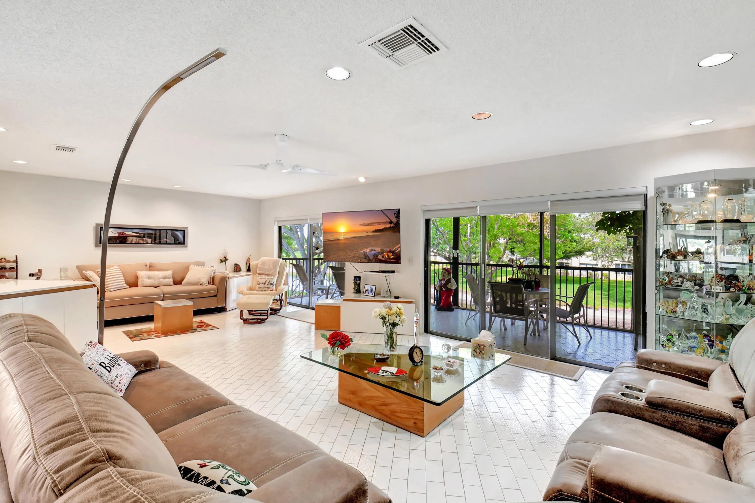 15 Stratford Drive, #B
