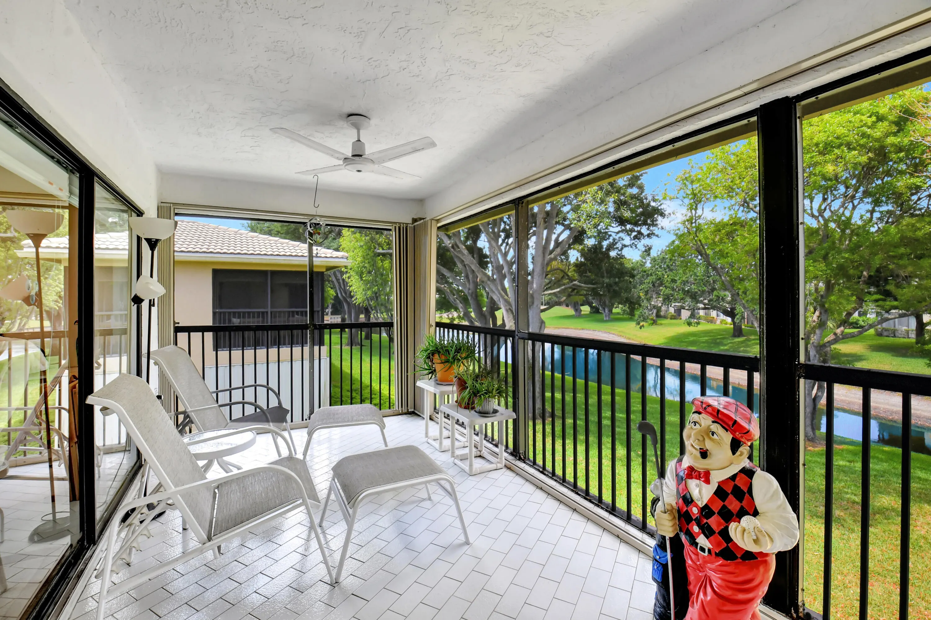 15 Stratford Drive, #B