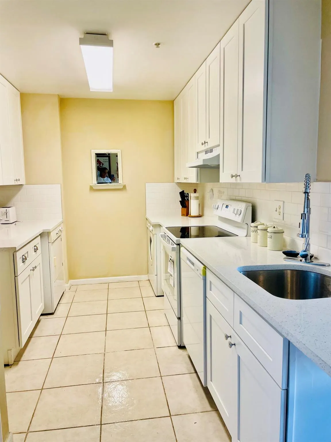 2060 Greenview Shores Boulevard, #303