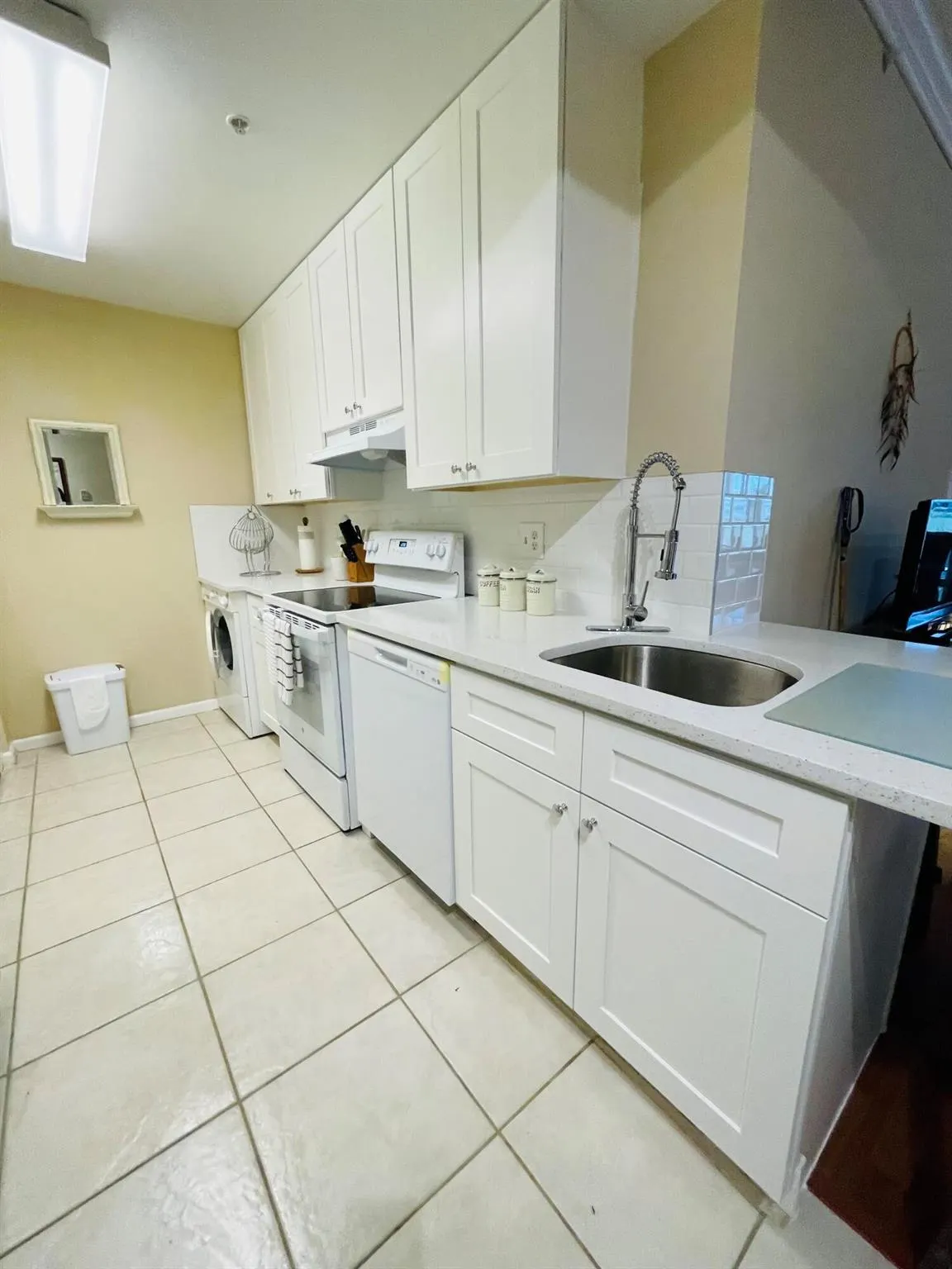 2060 Greenview Shores Boulevard, #303