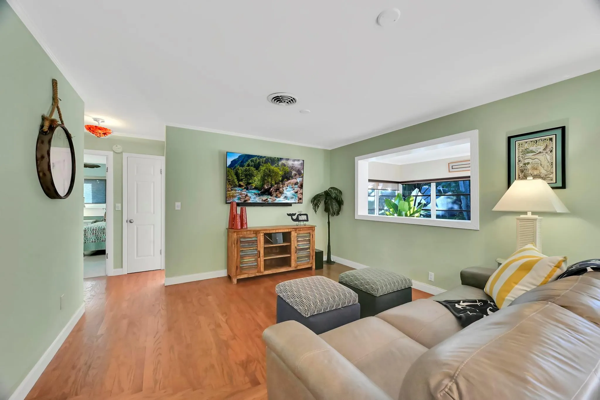 282 SE Edgewood Drive