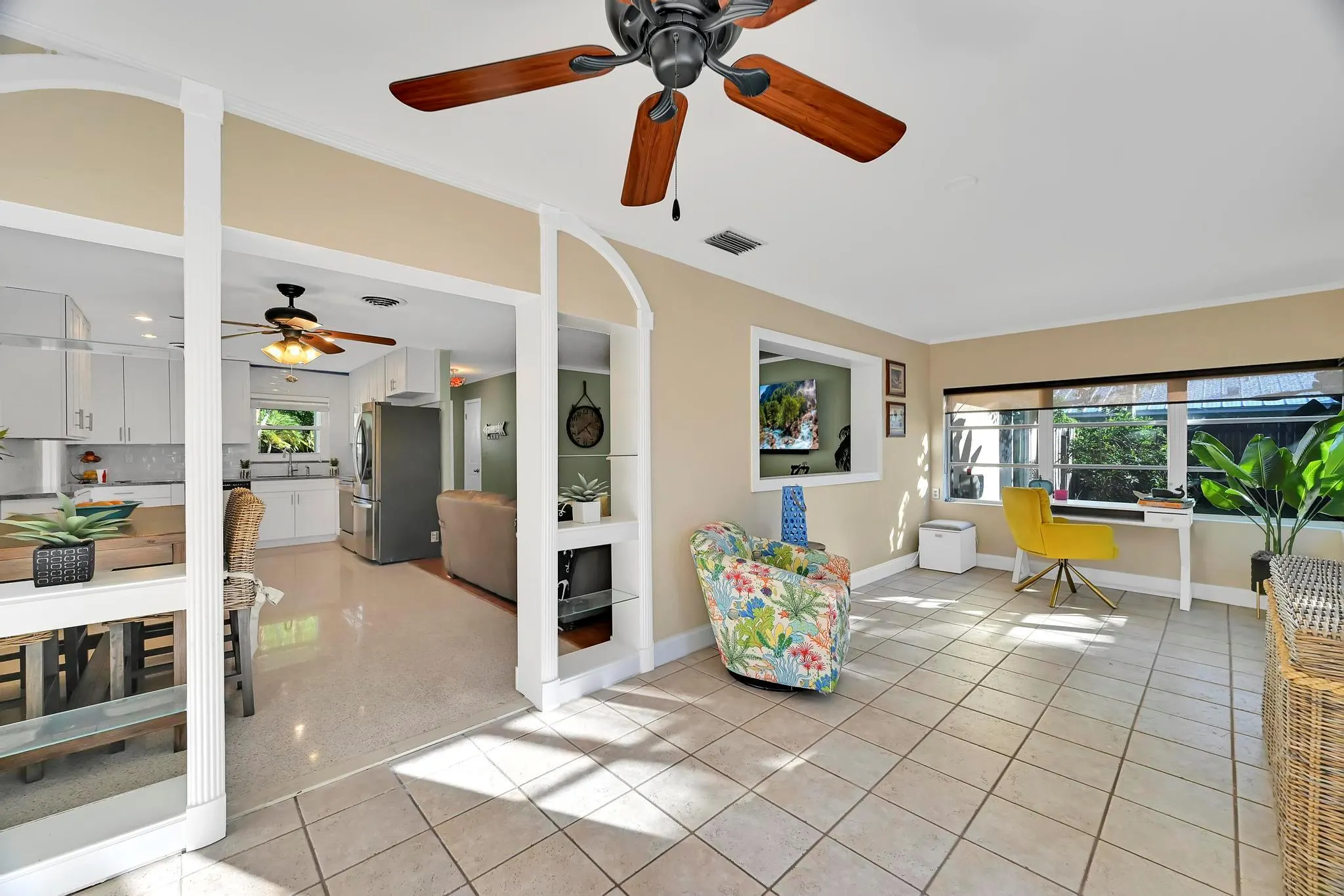 282 SE Edgewood Drive