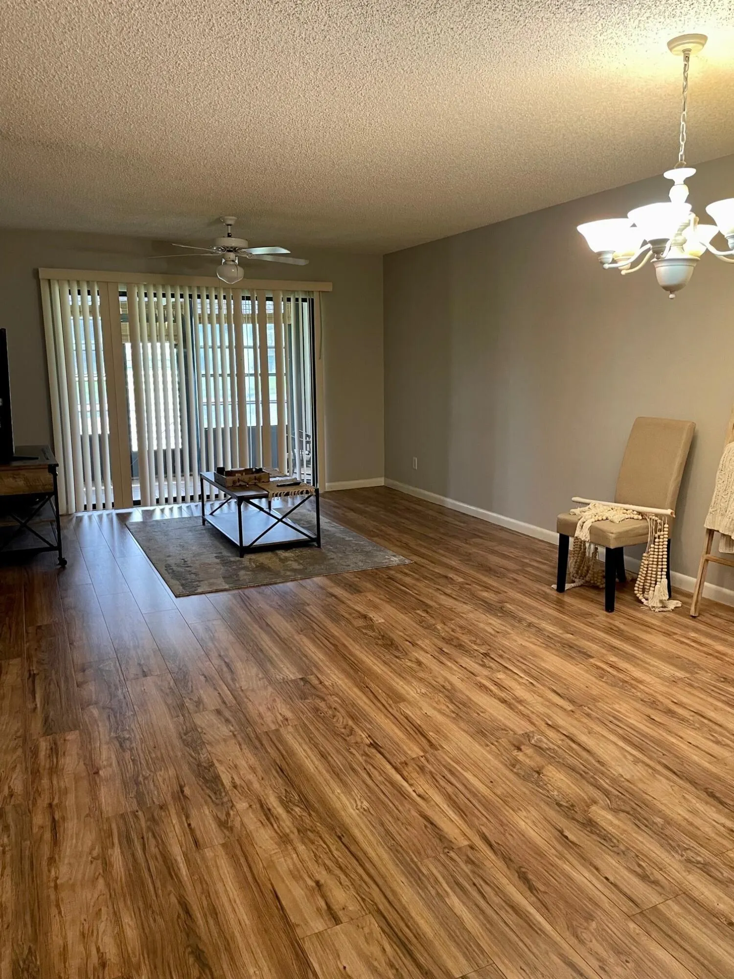 1271 SE Parkview Place, #H4
