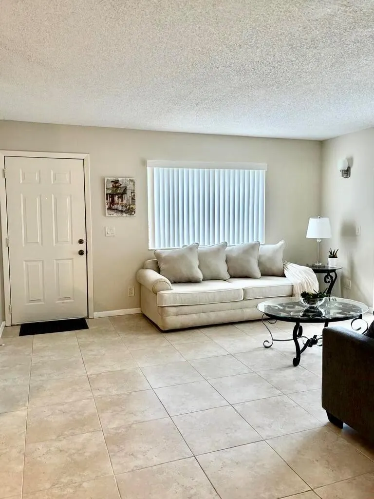 610 Trace Circle, #107