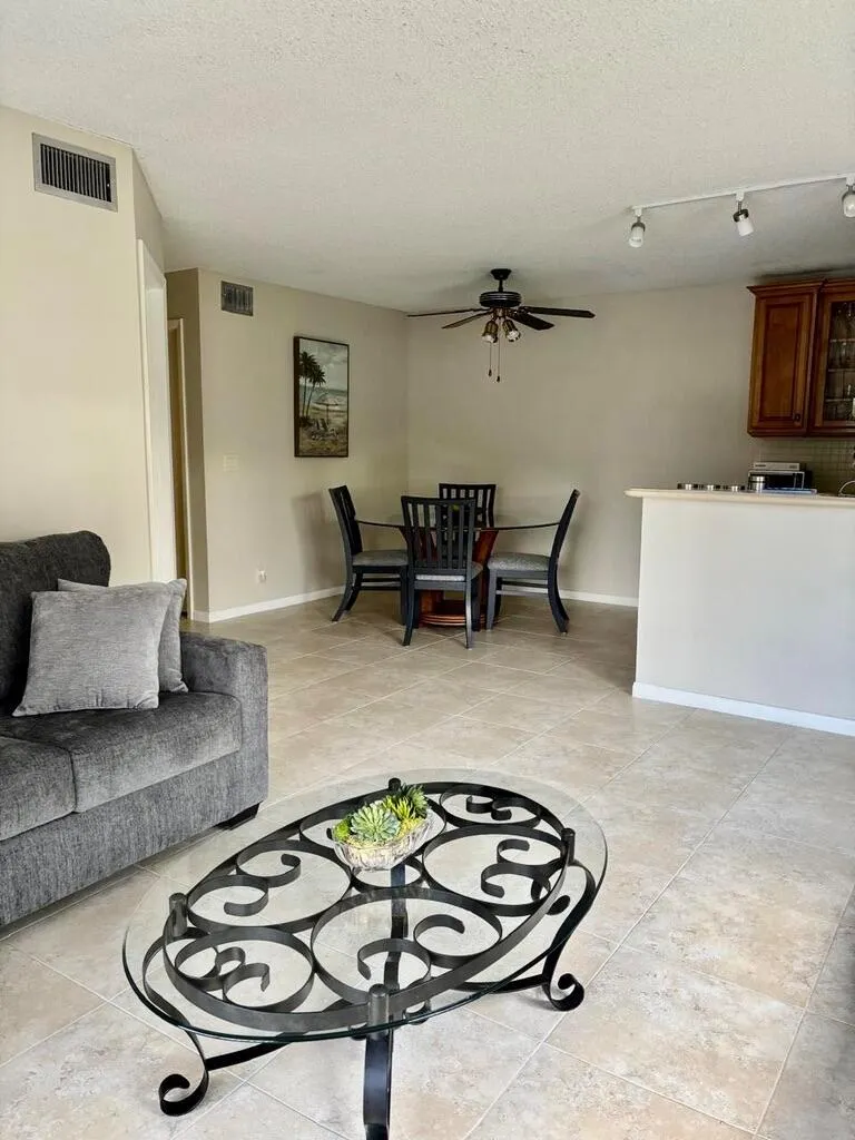 610 Trace Circle, #107