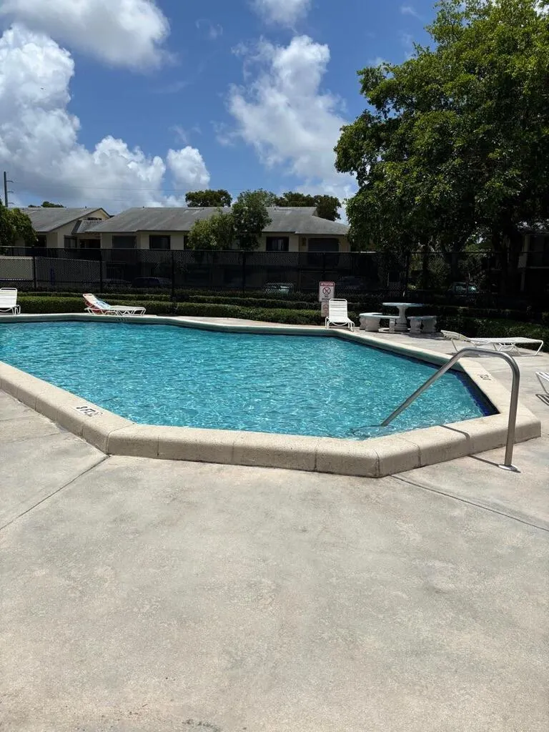 610 Trace Circle, #107