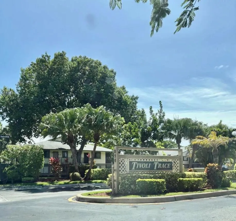 610 Trace Circle, #107
