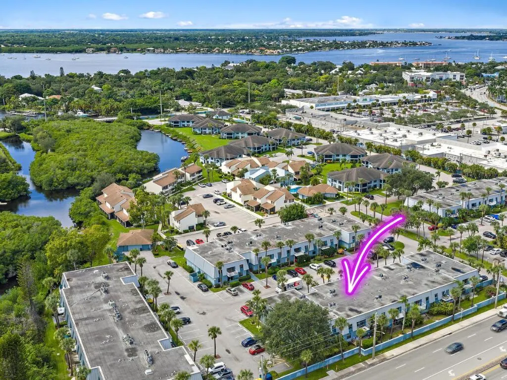950 S Kanner Hwy, #B-24