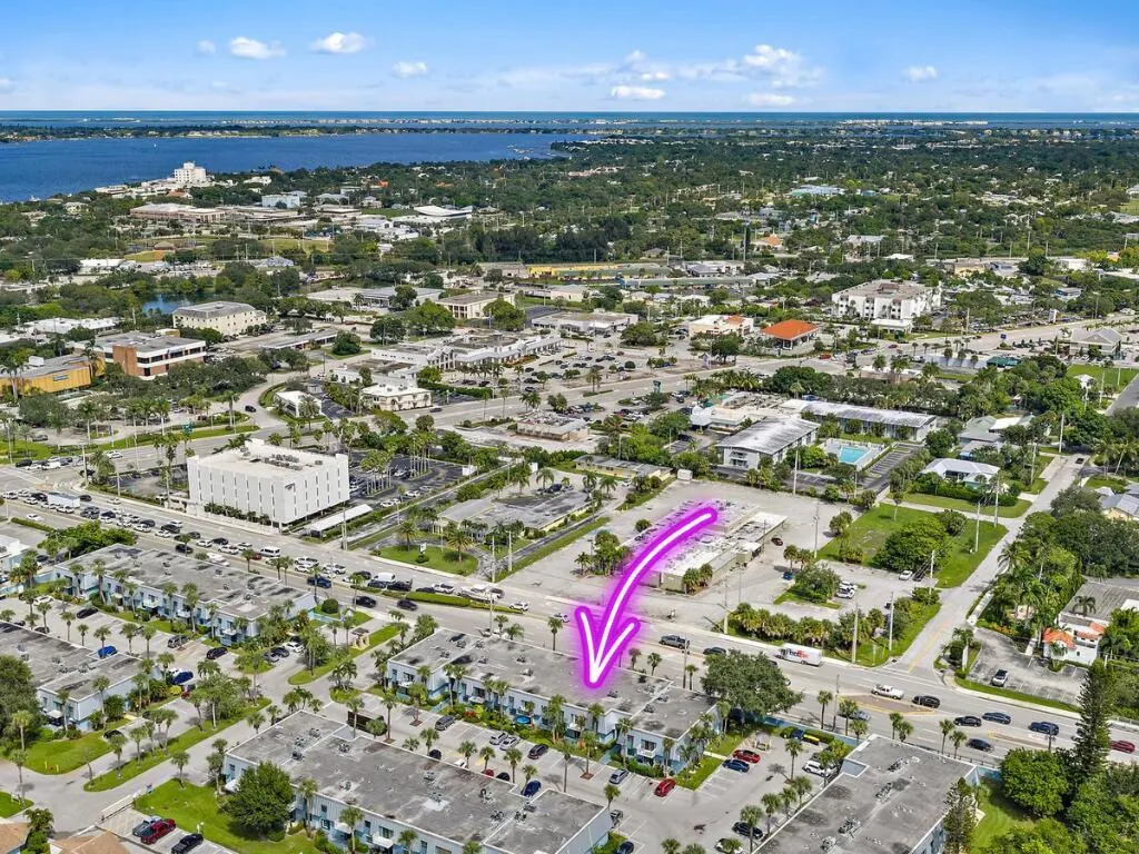 950 S Kanner Hwy, #B-24