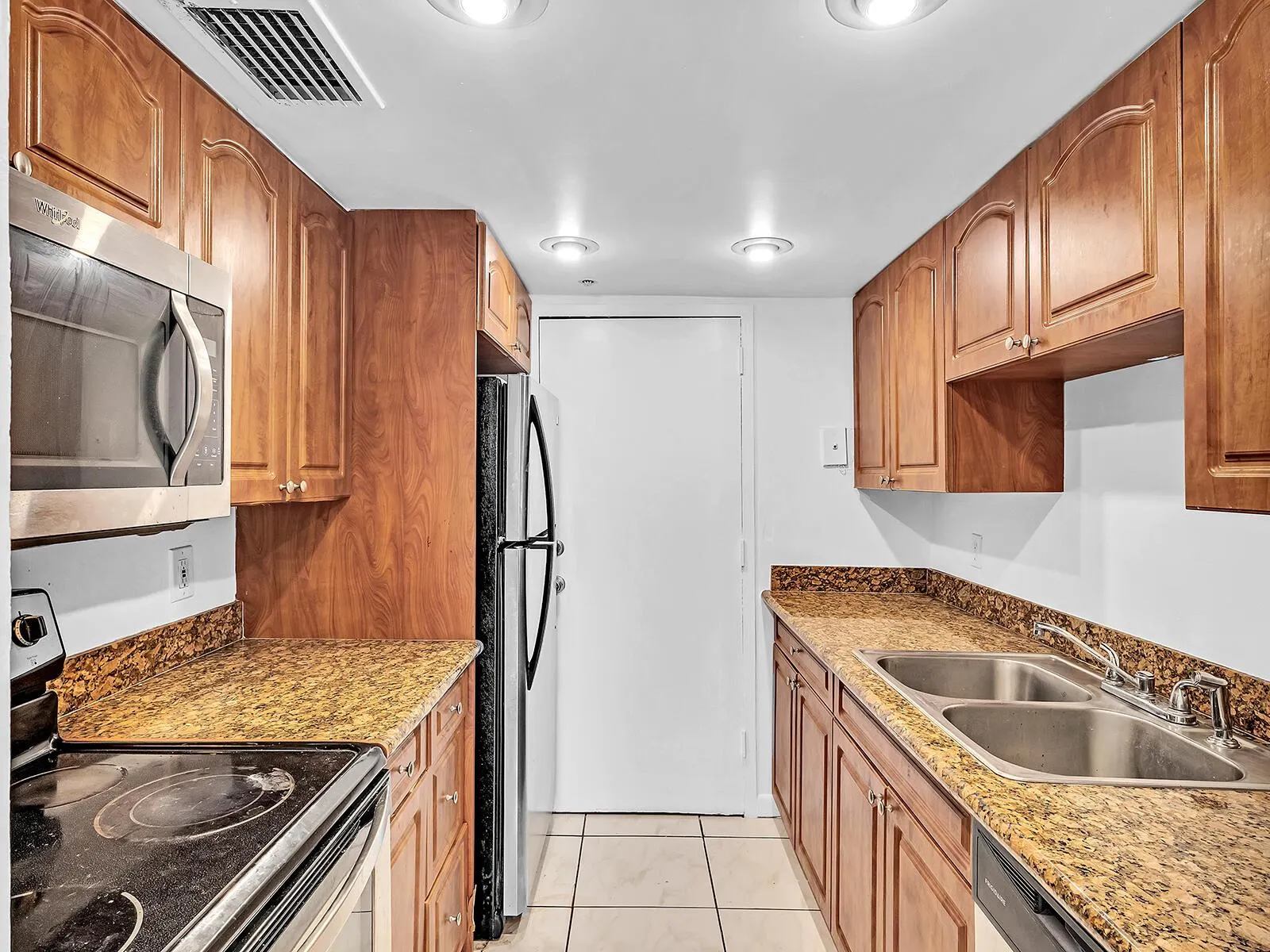 2350 NE 135th Street, #804