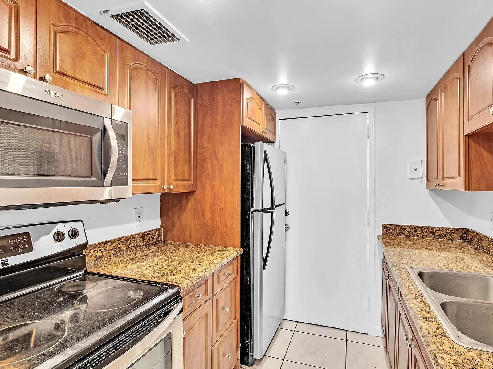 2350 NE 135th Street, #804