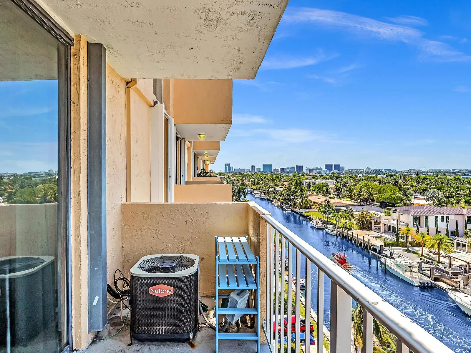 2350 NE 135th Street, #804
