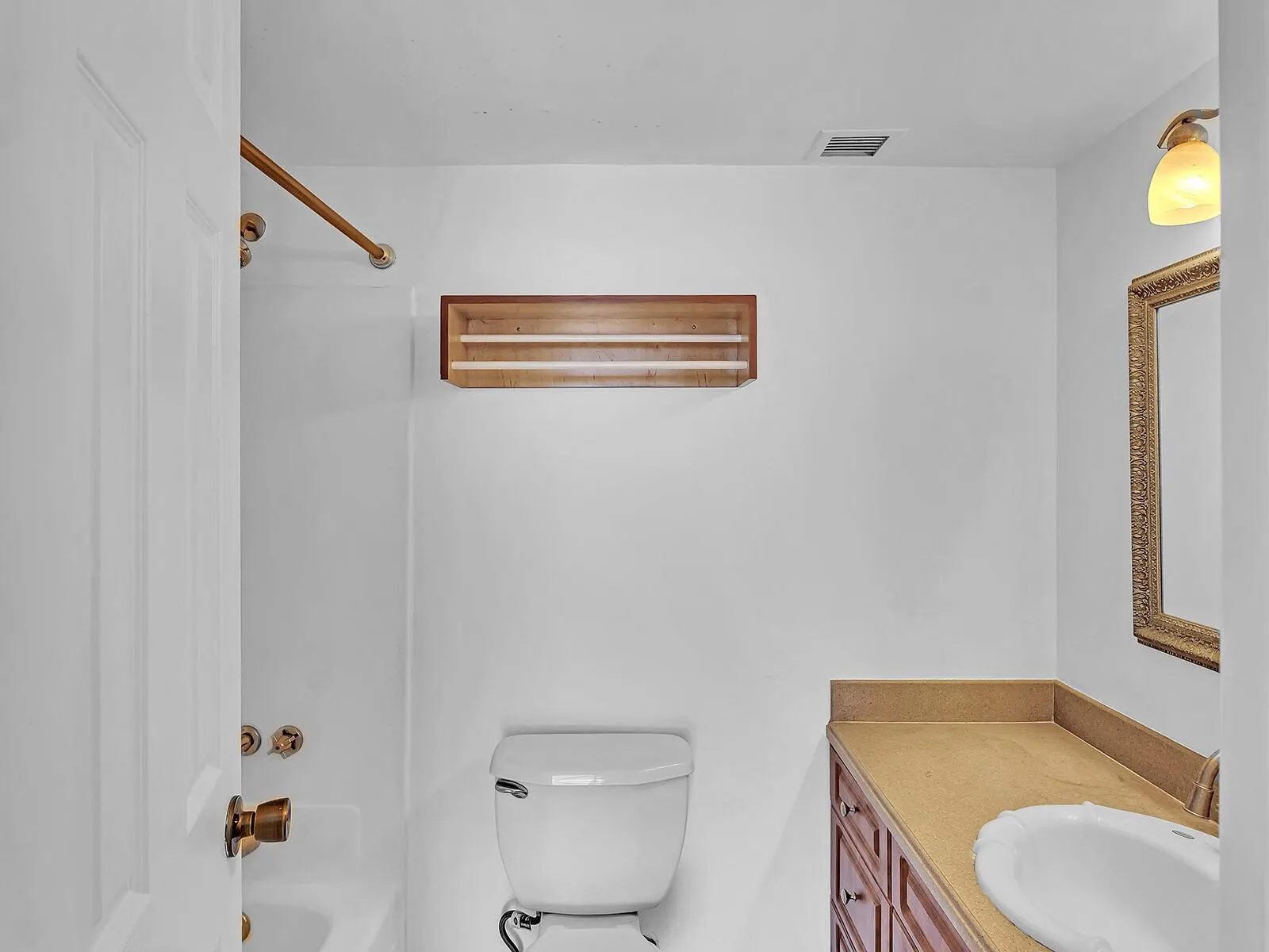 2350 NE 135th Street, #804
