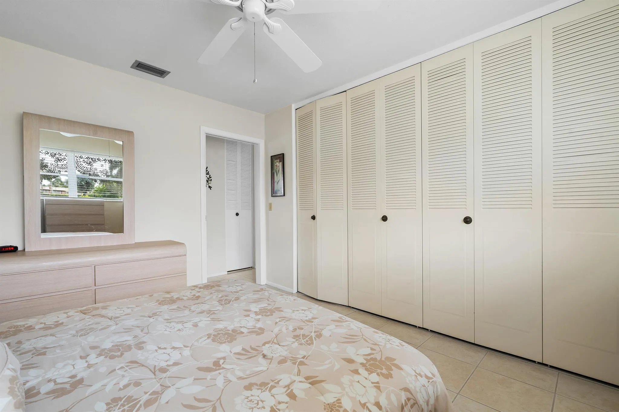 2832 W Crosley Drive, #E