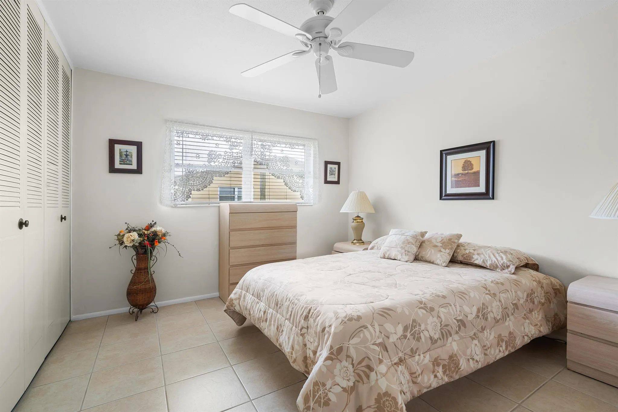 2832 W Crosley Drive, #E