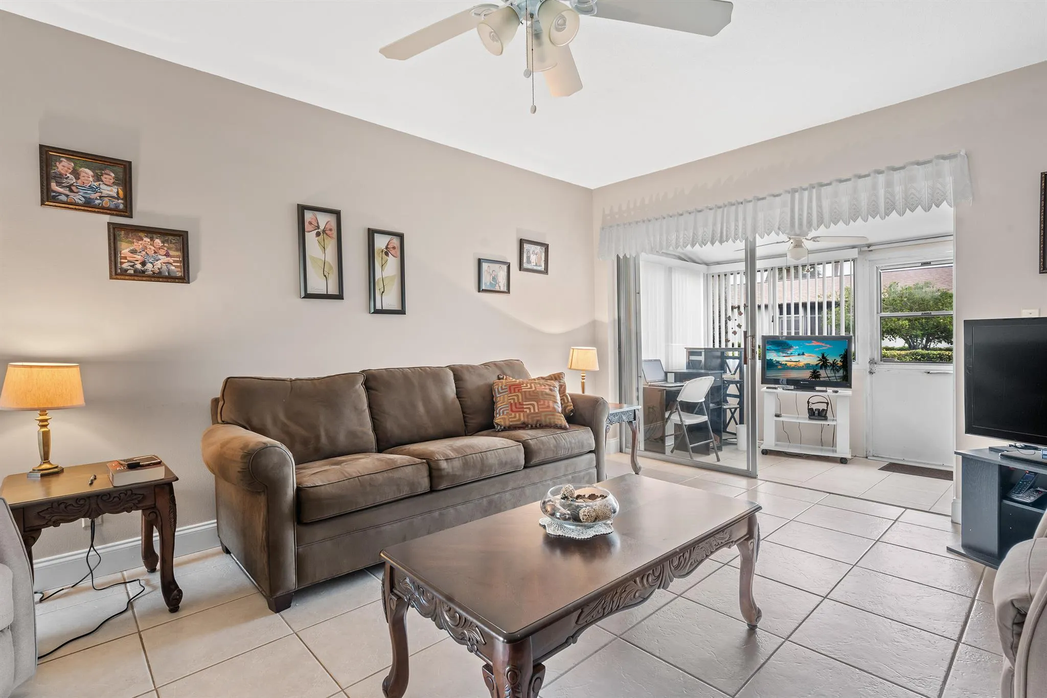 2822 Crosley Drive W, #B