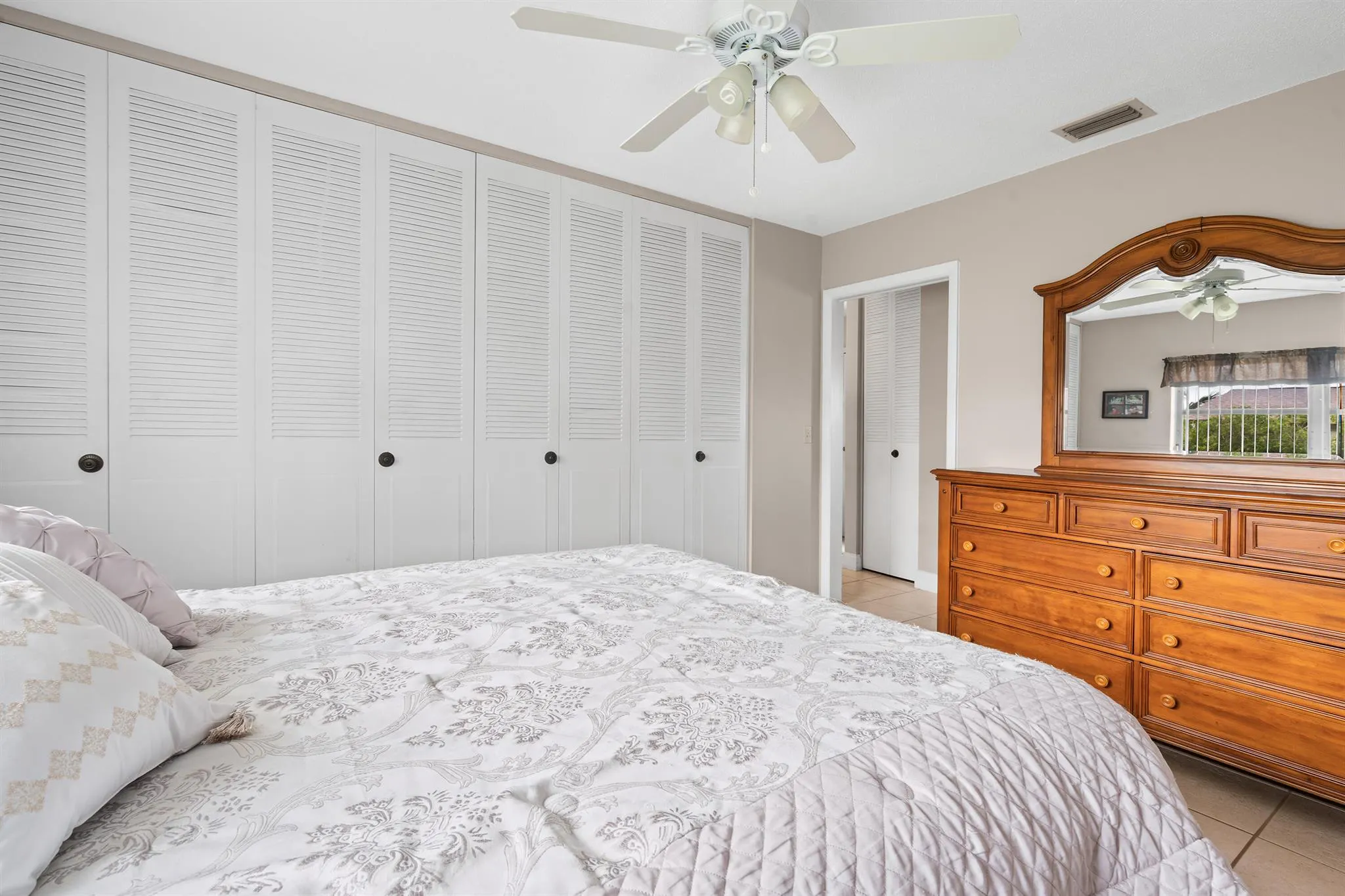 2822 Crosley Drive W, #B