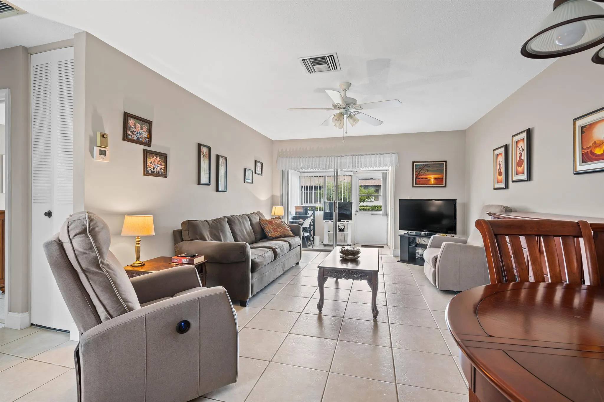 2822 Crosley Drive W, #B