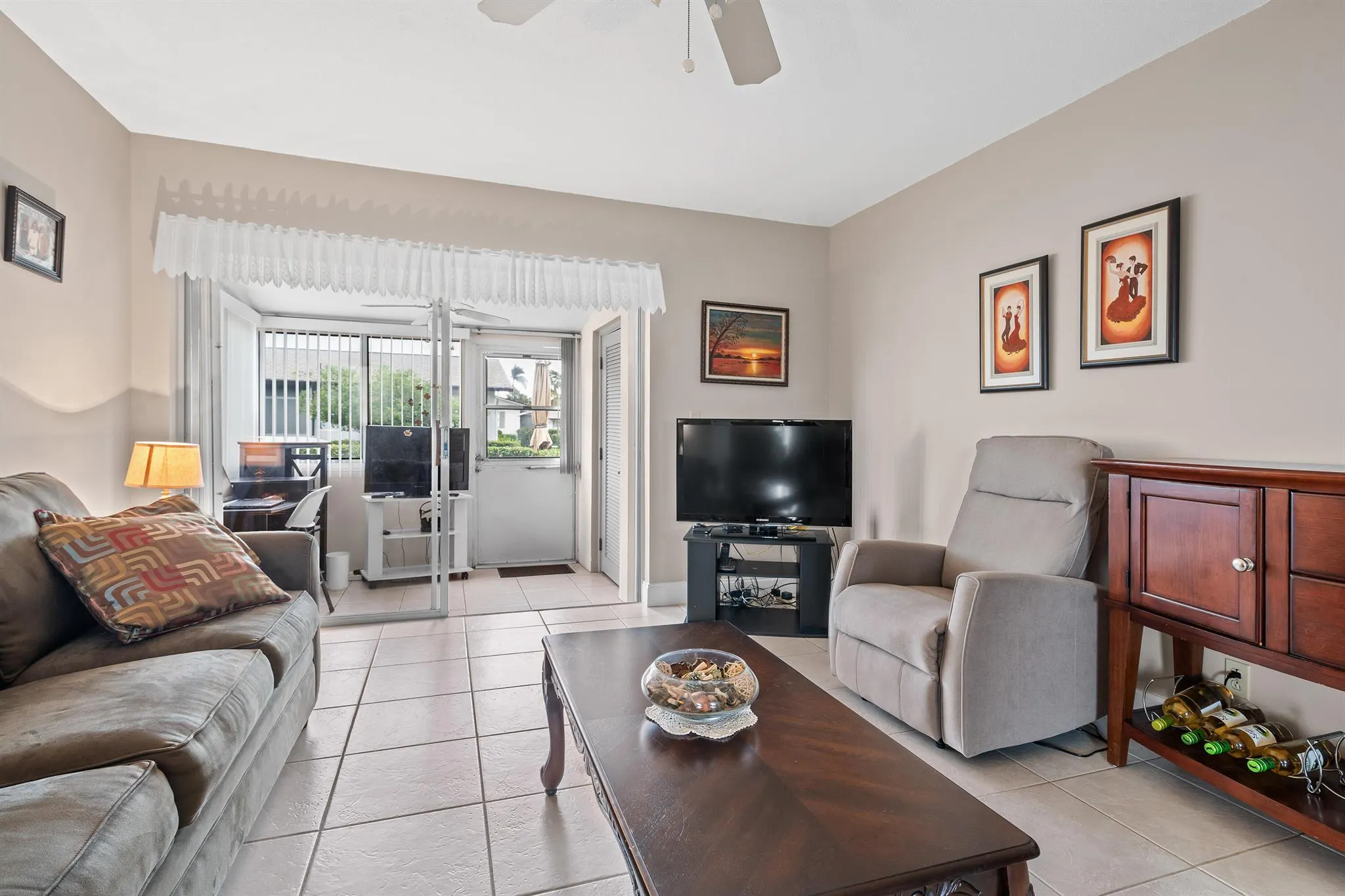 2822 Crosley Drive W, #B