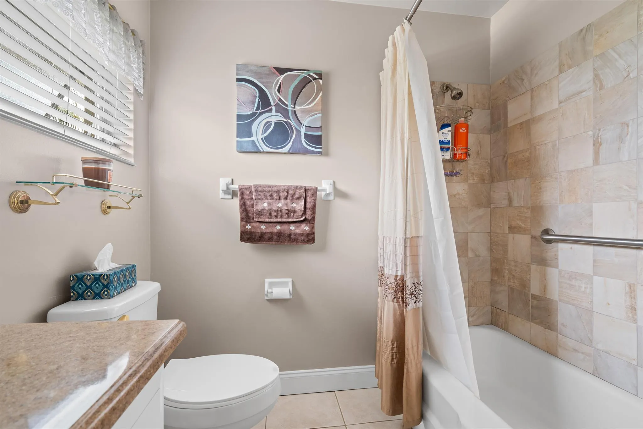 2822 Crosley Drive W, #B