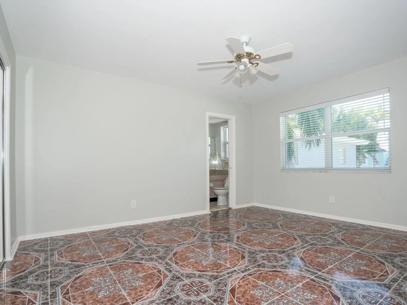 131 N Golfview Road, #4