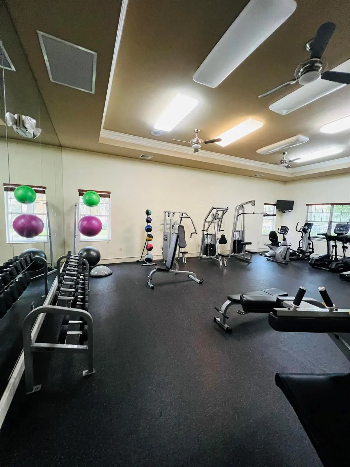 6521 Emerald Dunes Drive, #106