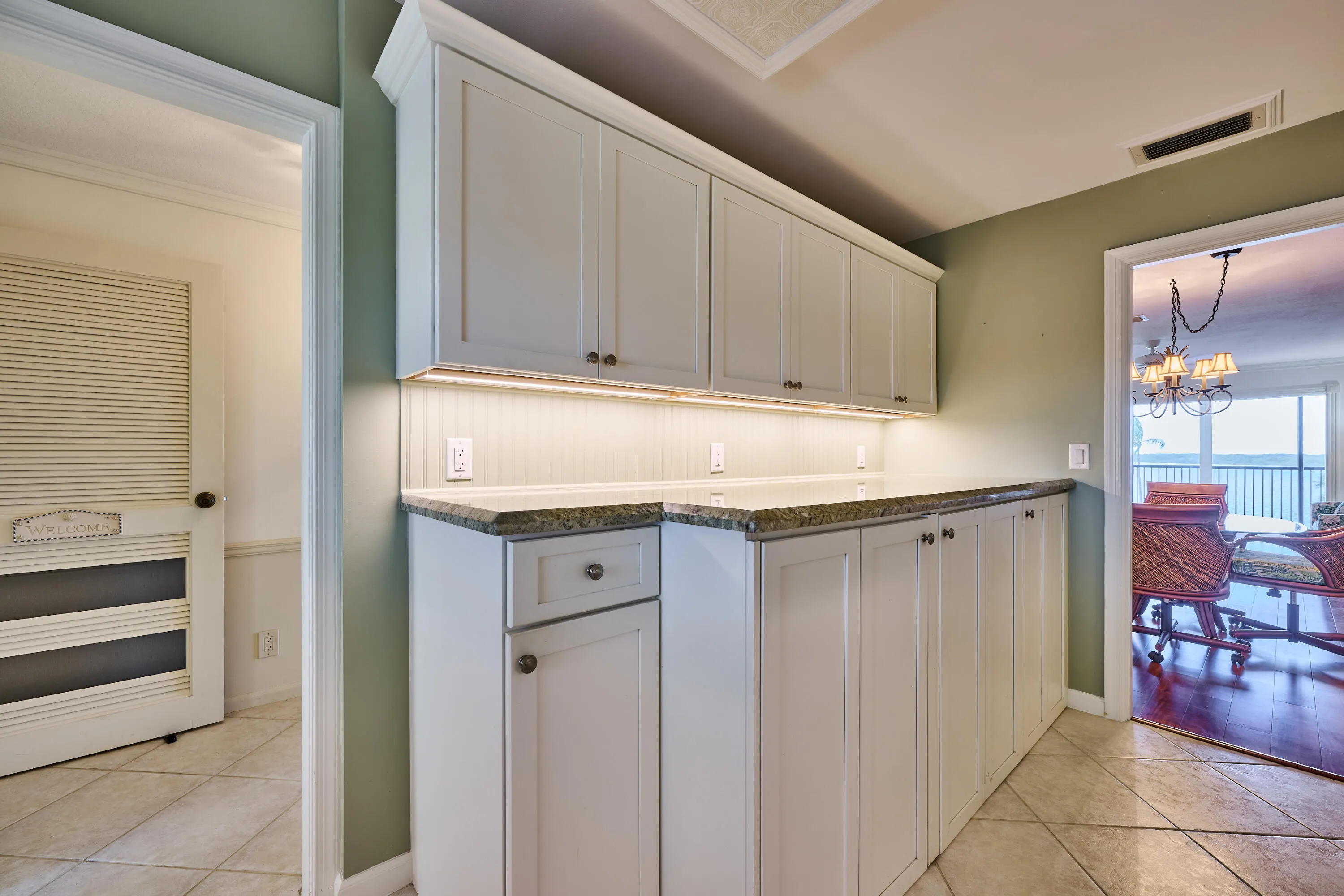 200 Intracoastal Place, #402
