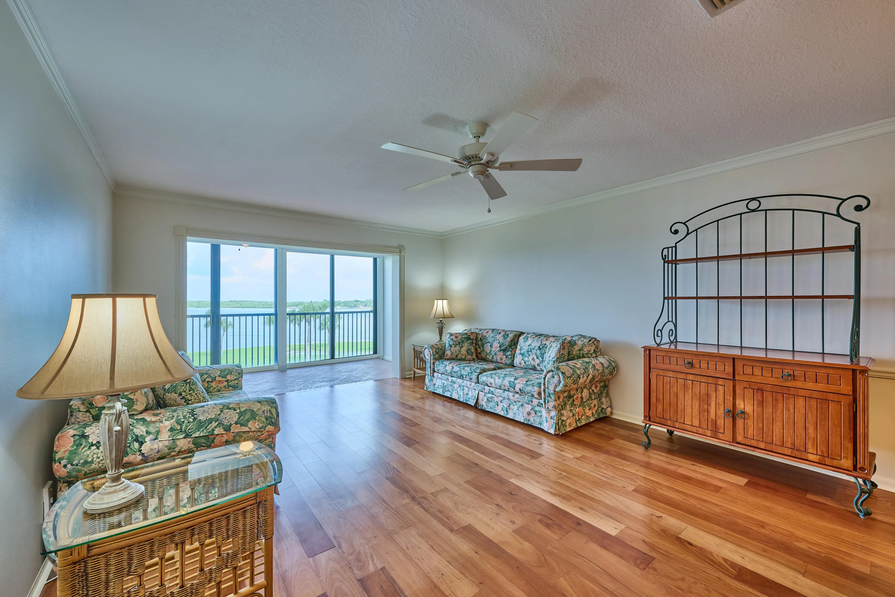 200 Intracoastal Place, #402