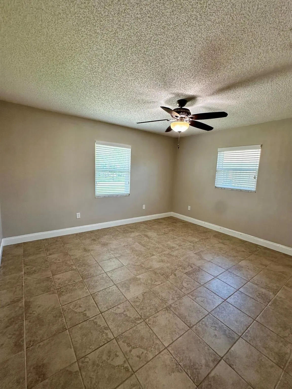 826 Palama Way