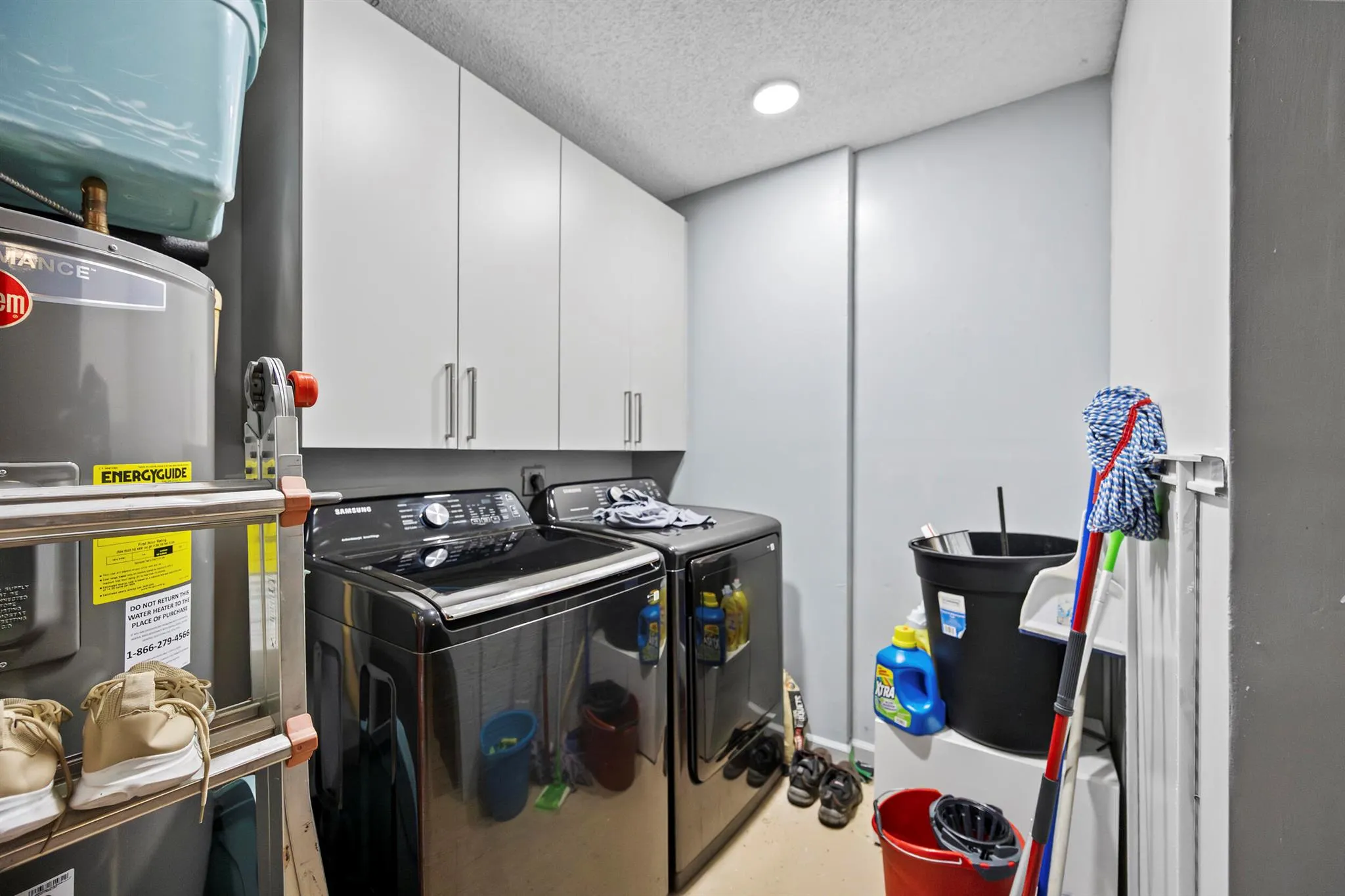 1519 Woodbridge Lakes Circle