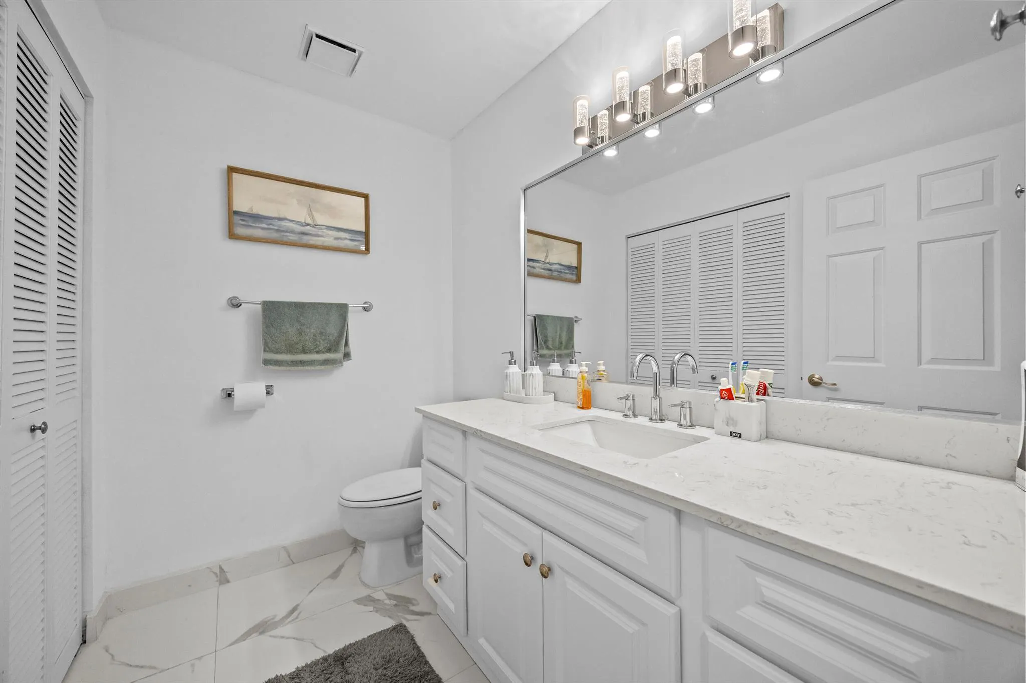 1519 Woodbridge Lakes Circle