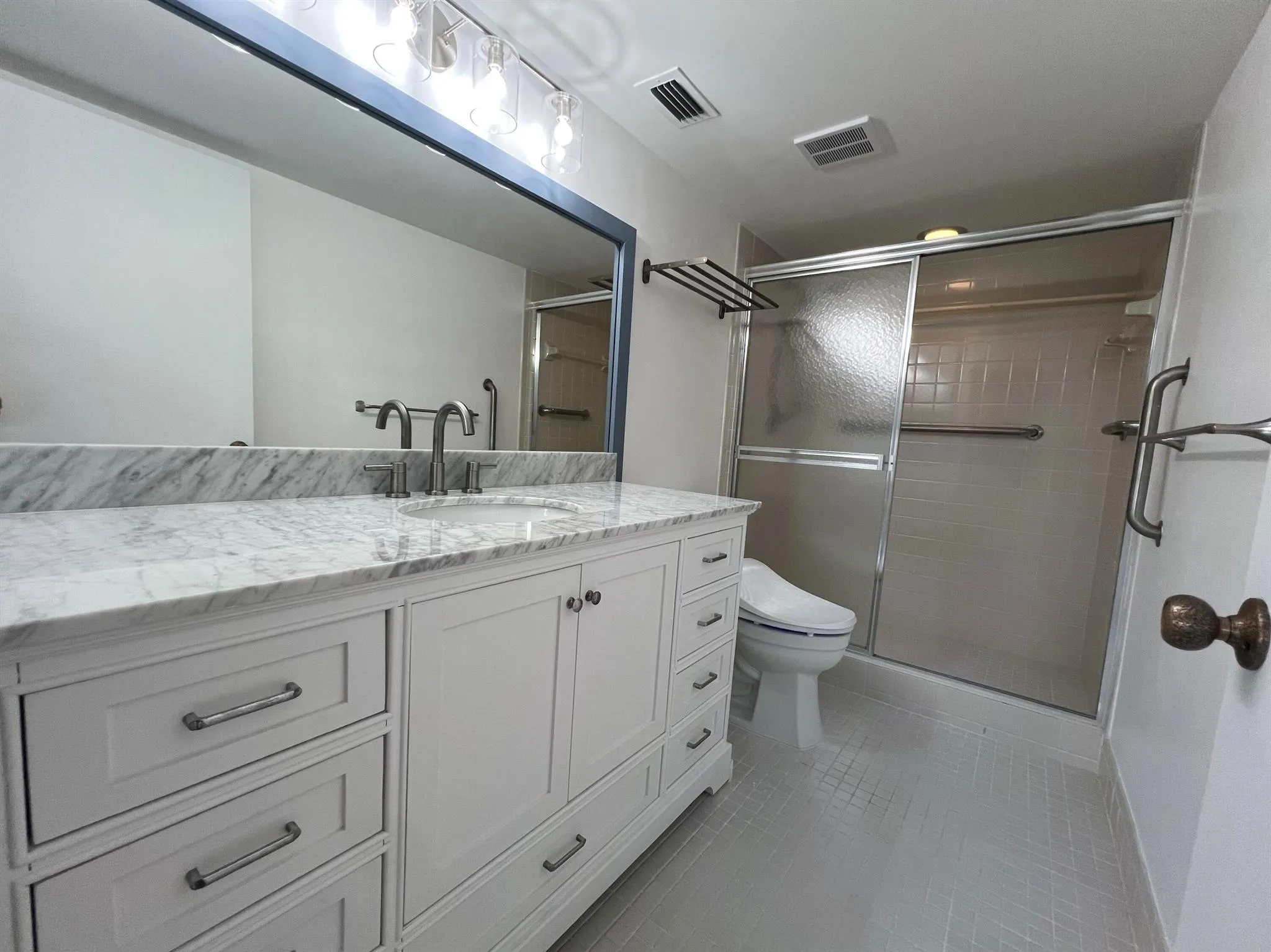 7320 Amberly Lane, #207