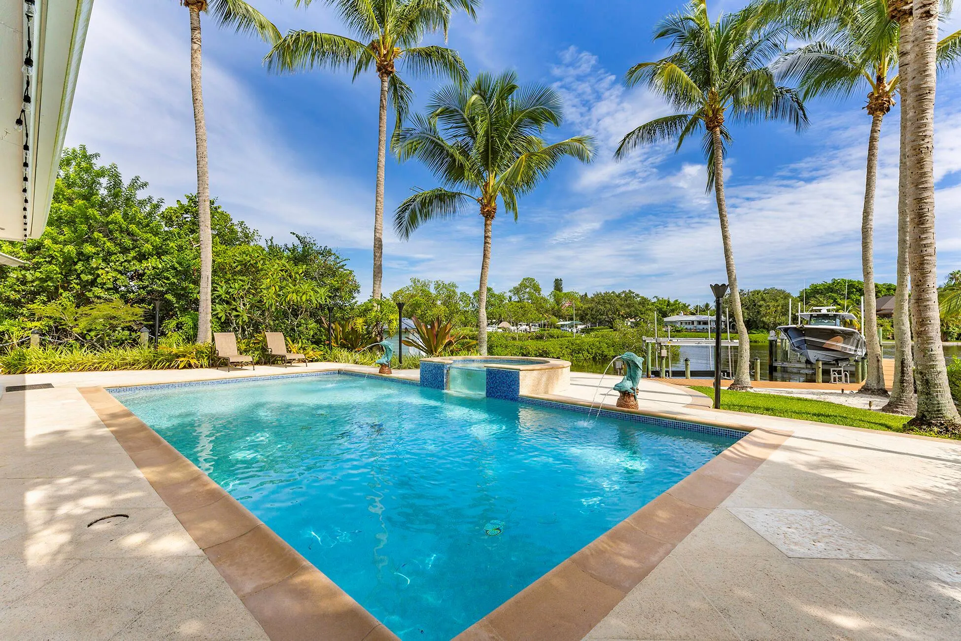 2897 SE Saint Lucie Boulevard