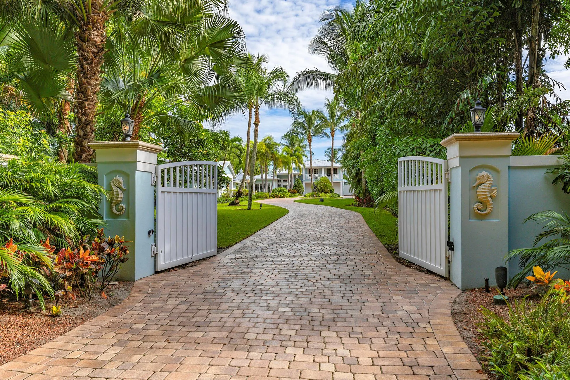 2897 SE Saint Lucie Boulevard