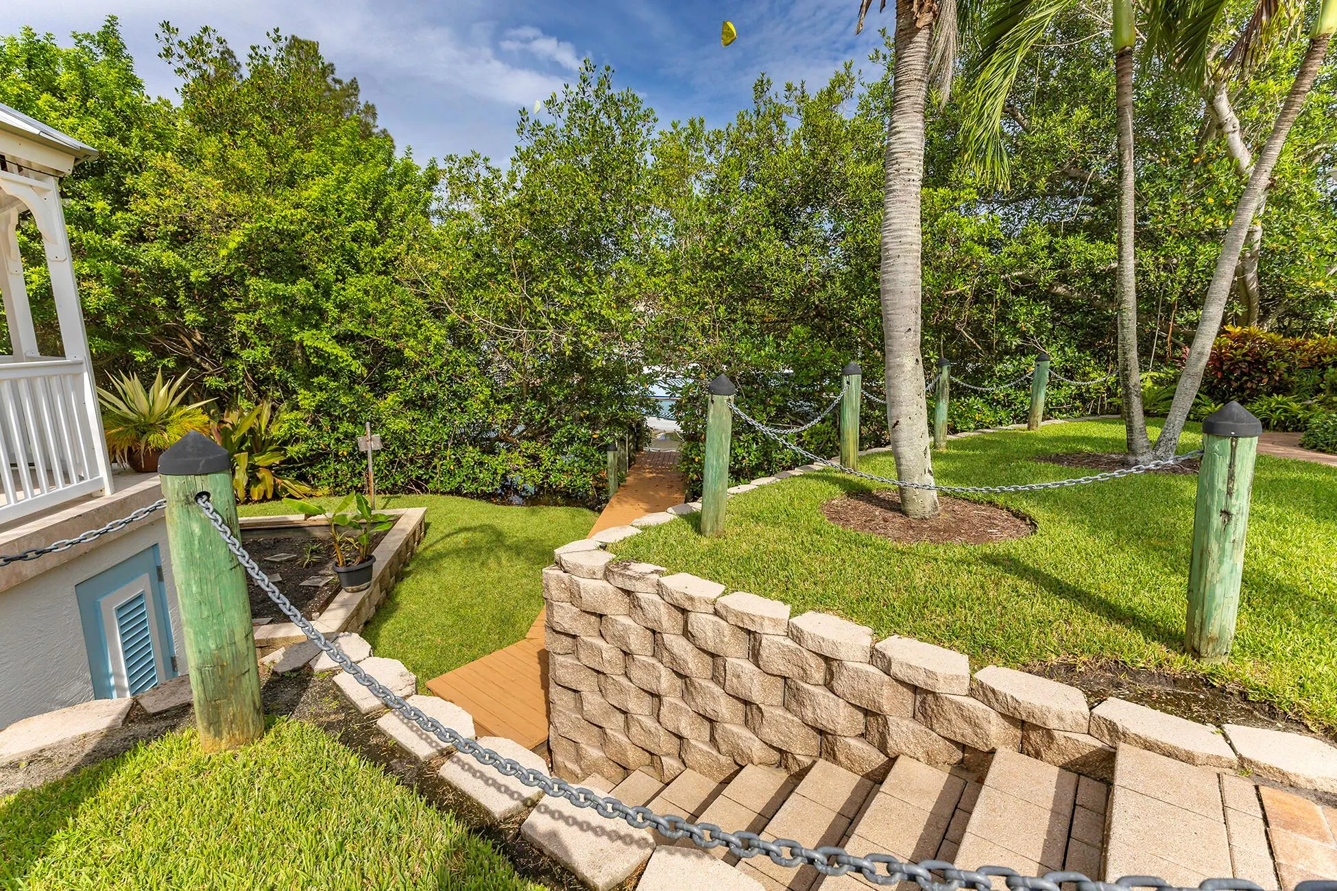 2897 SE Saint Lucie Boulevard