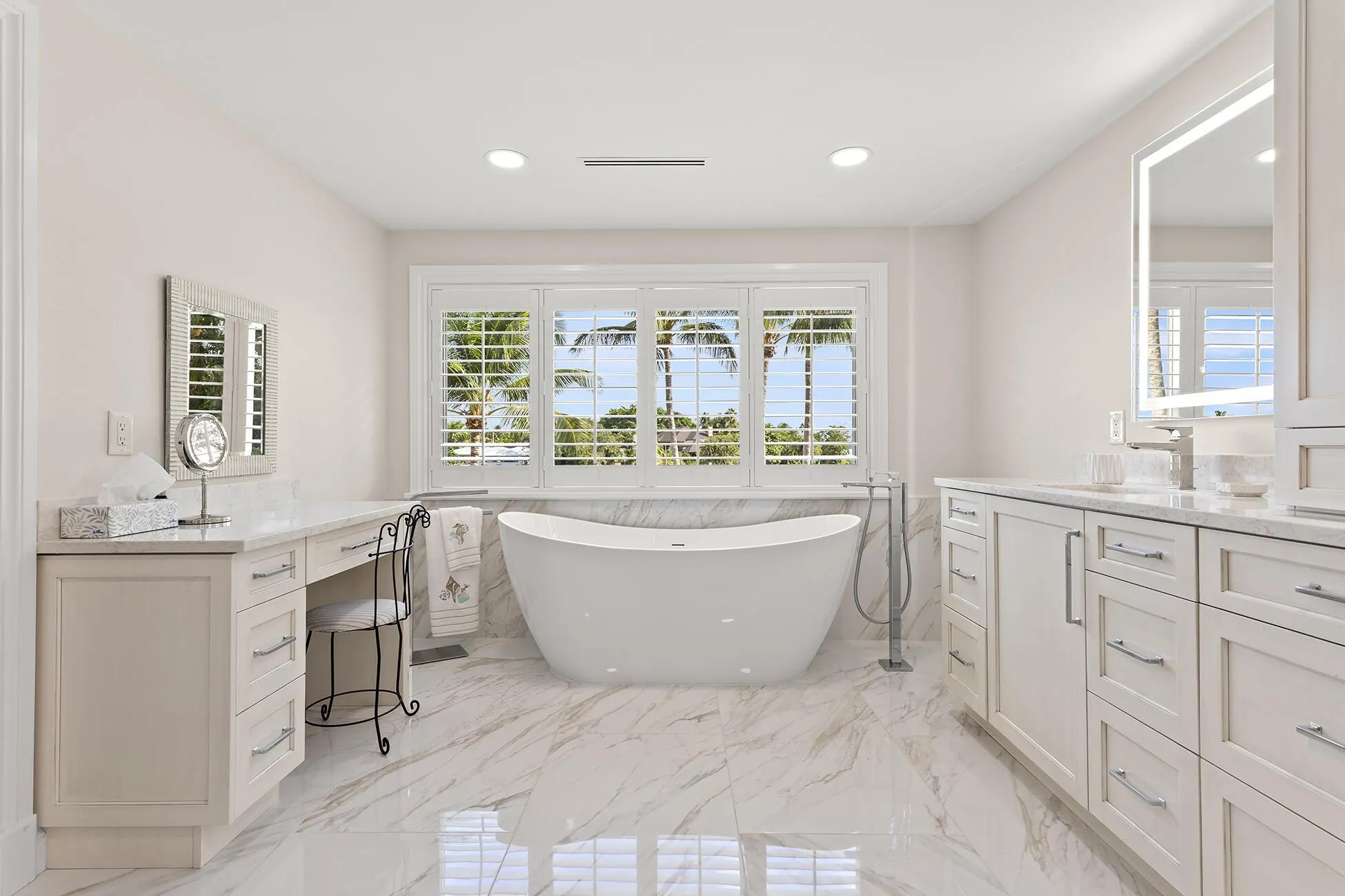 2897 SE Saint Lucie Boulevard