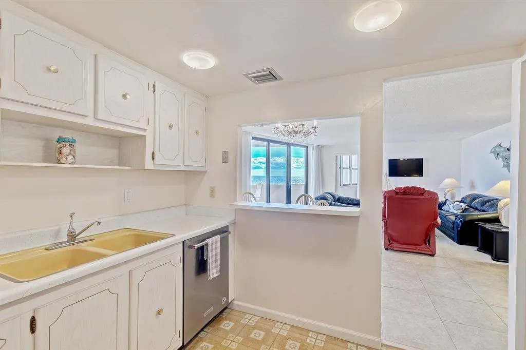 2800 N Ocean Drive, #B - 6d