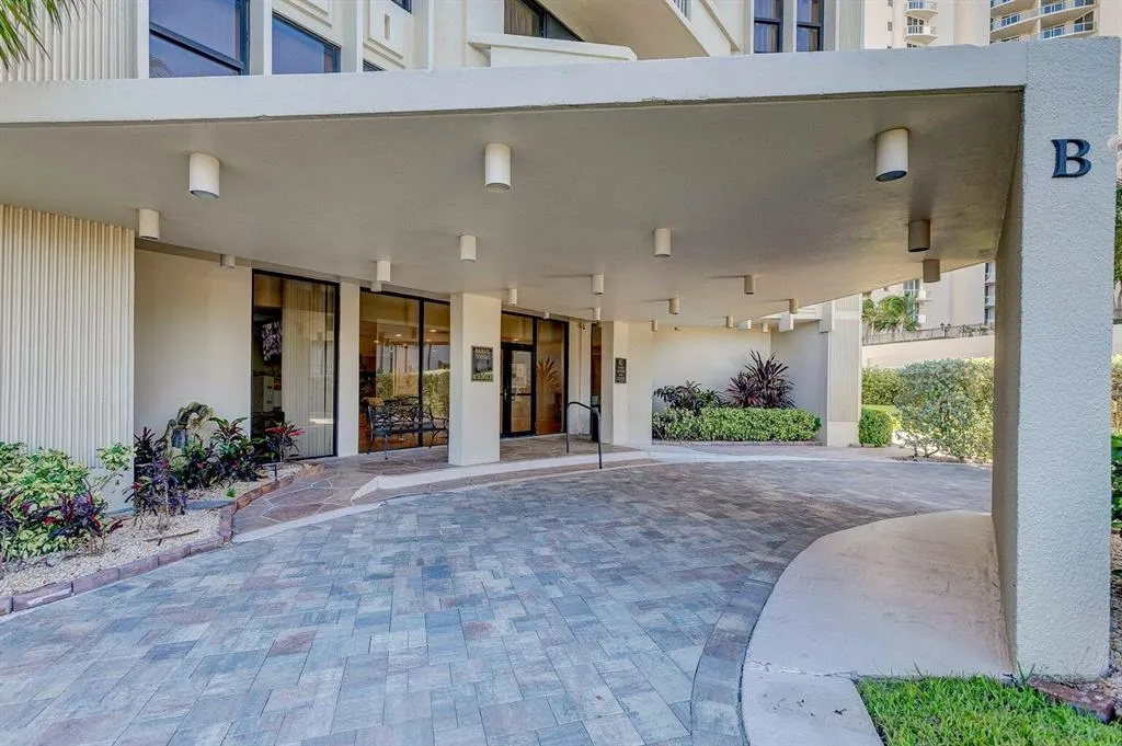 2800 N Ocean Drive, #B - 6d