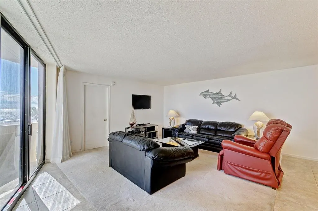 2800 N Ocean Drive, #B - 6d