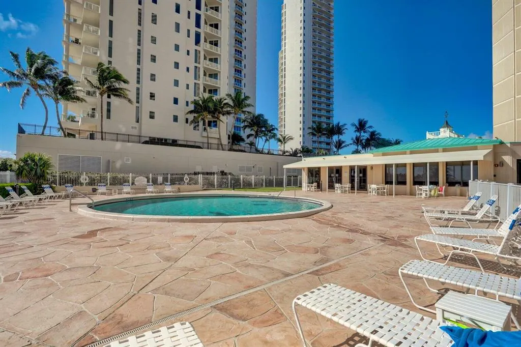 2800 N Ocean Drive, #B - 6d