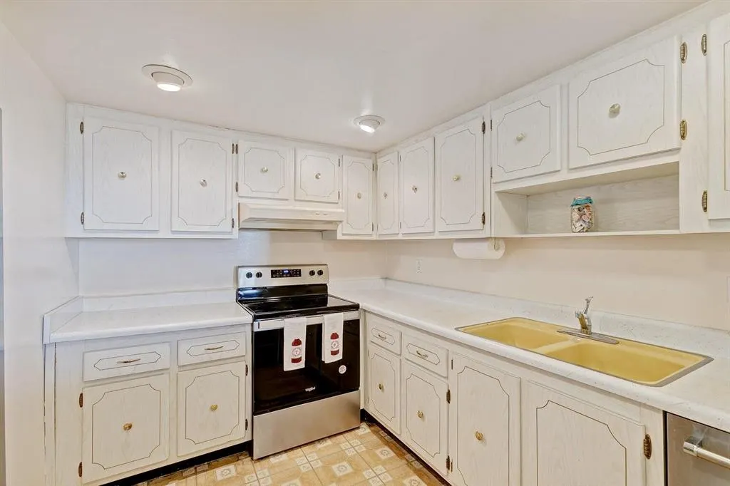 2800 N Ocean Drive, #B - 6d