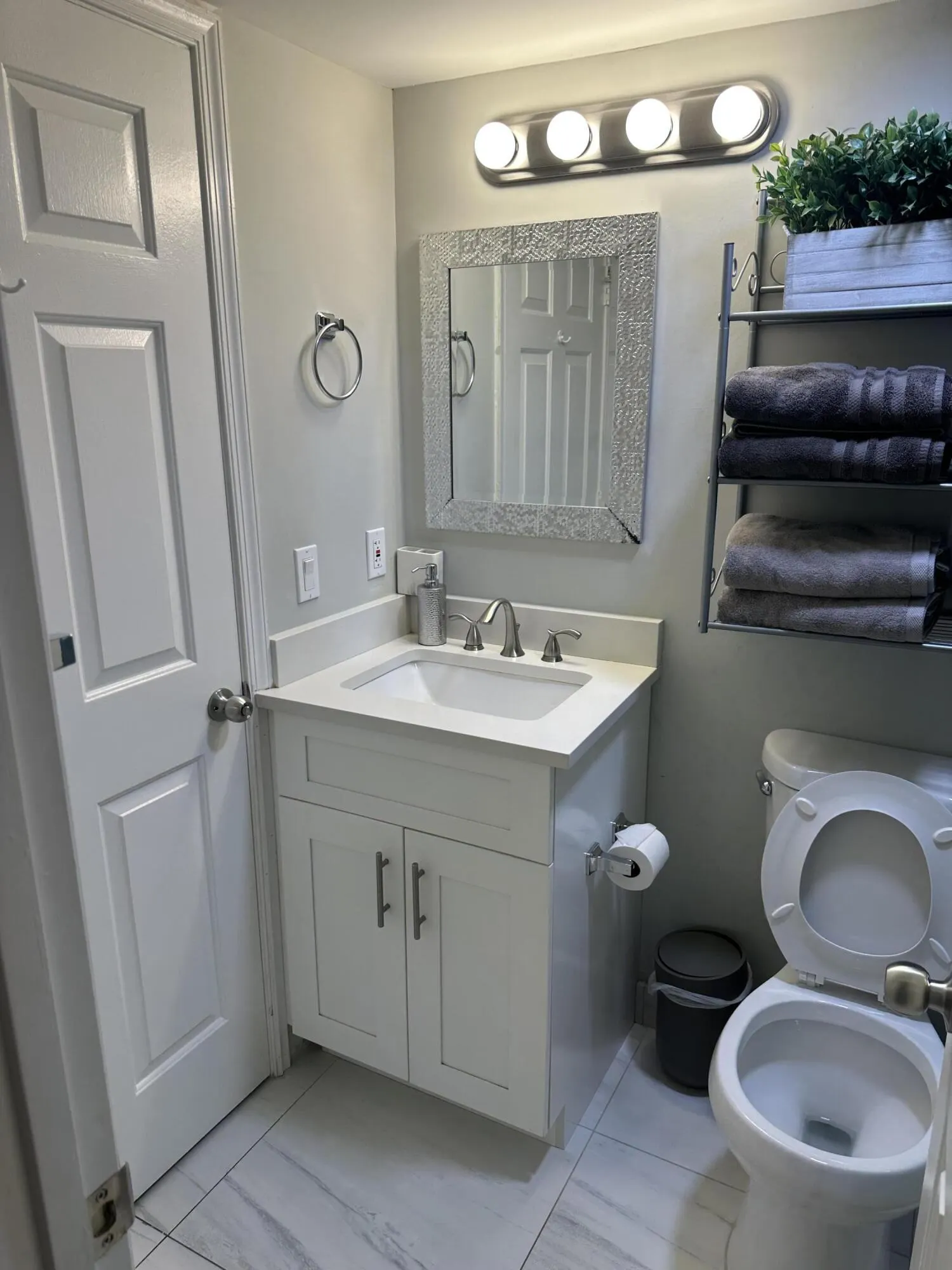 12725 Shoreline Drive, #6 C