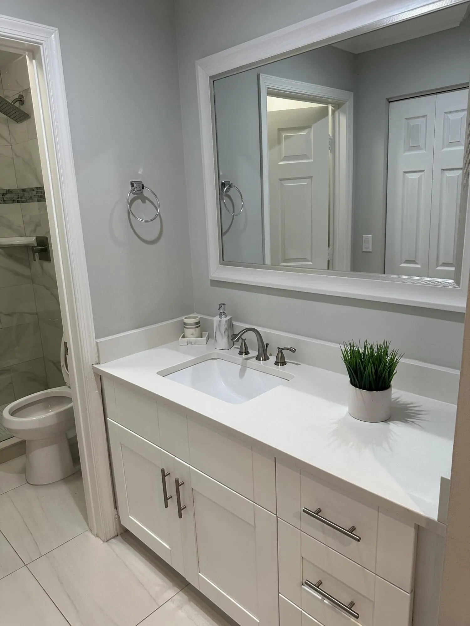12725 Shoreline Drive, #6 C