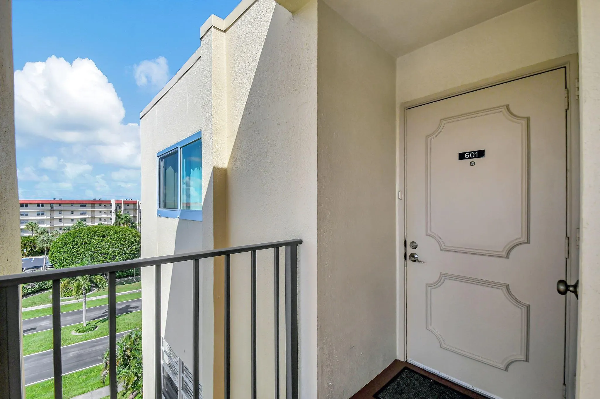3836 Via Poinciana Drive, #601