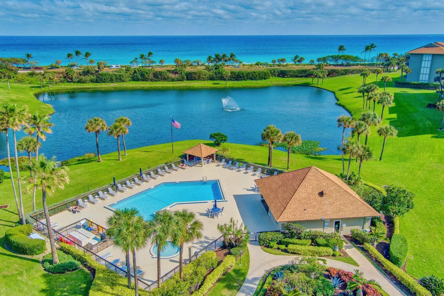 601 S Seas Drive, #401