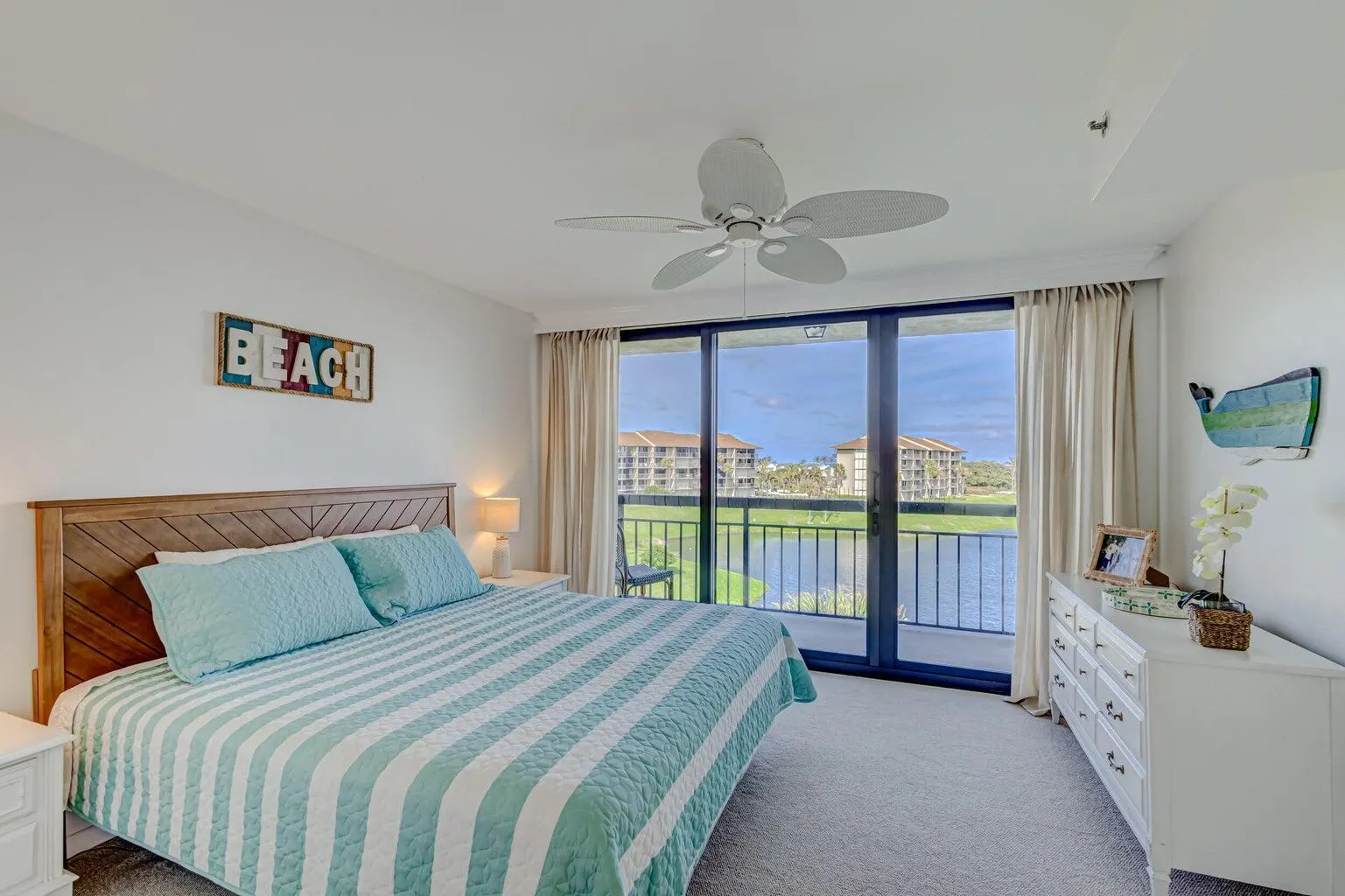 601 S Seas Drive, #401