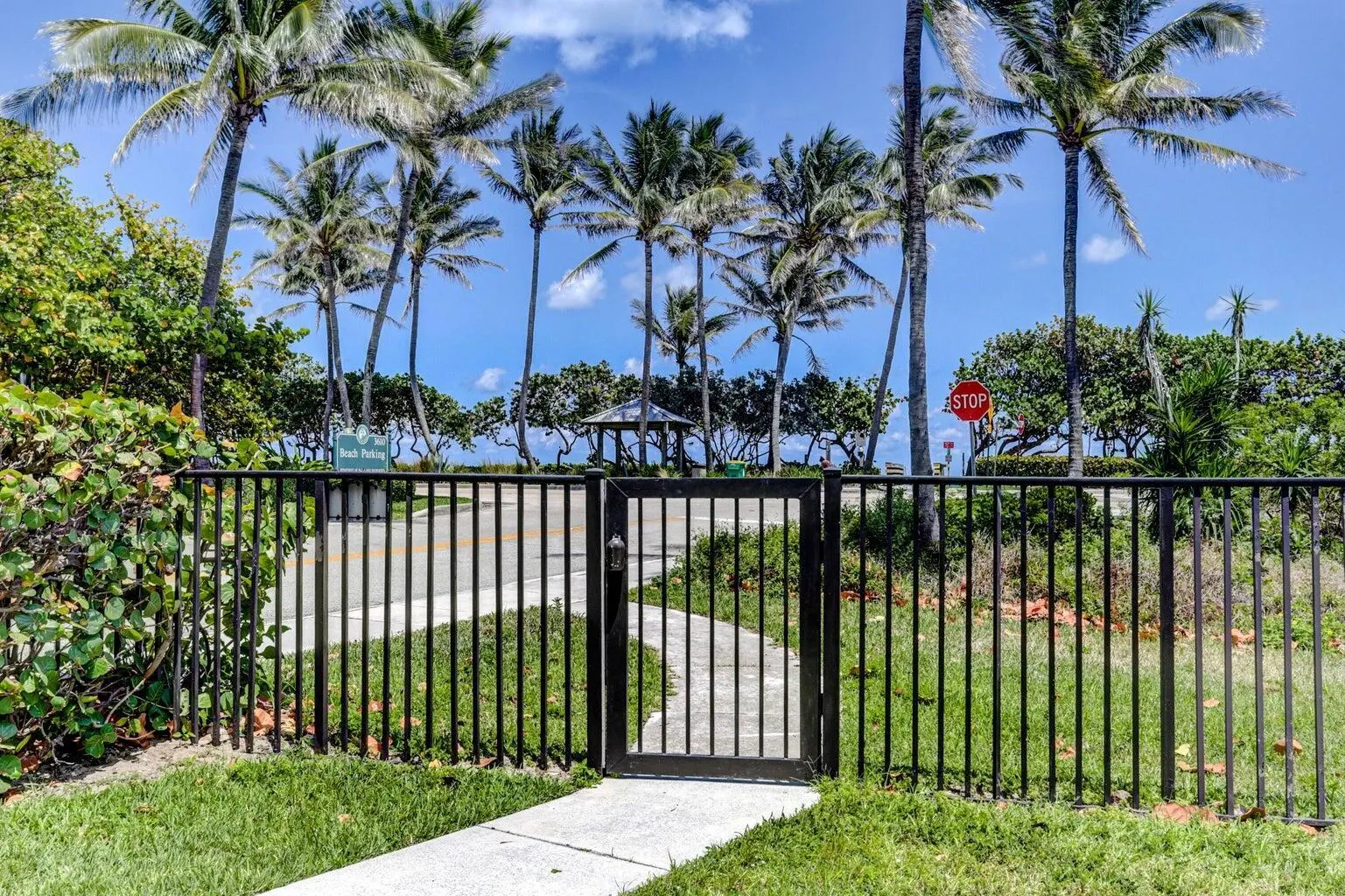 601 S Seas Drive, #401