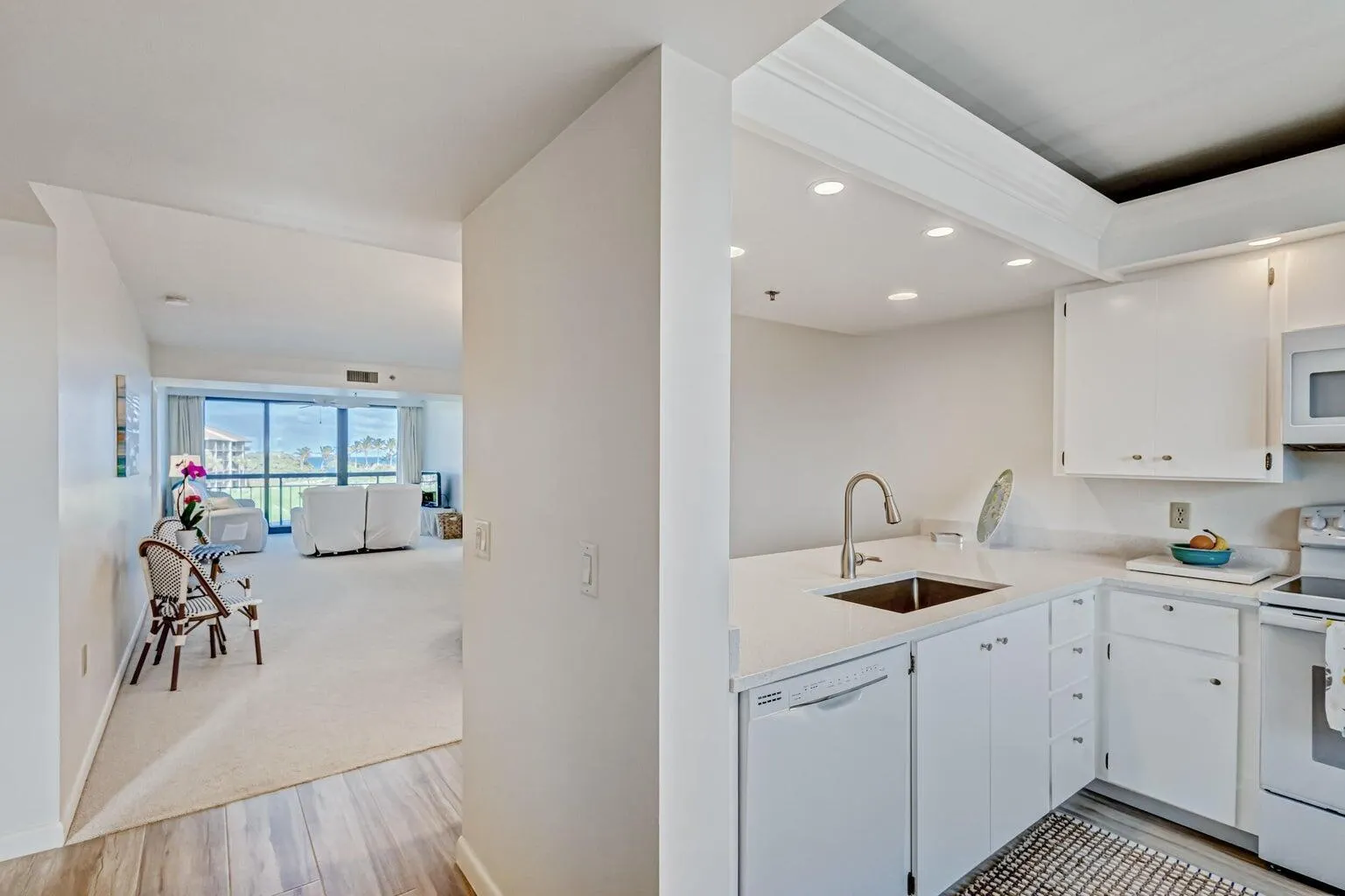 601 S Seas Drive, #401