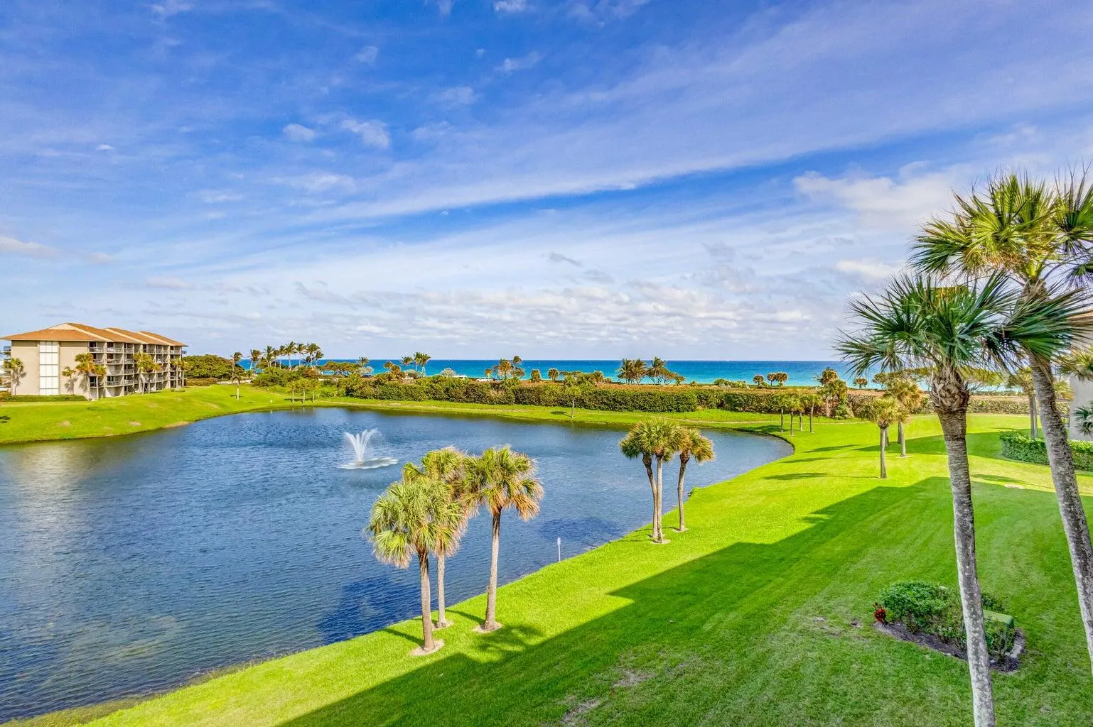 601 S Seas Drive, #401